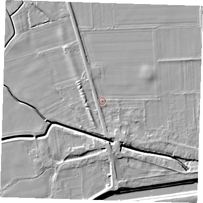 Shaded relief map of the ground around PE135QG, computed from Environment Agency LiDAR. The ground here sits at about 4 m above sea level and falls 8 m across the surrounding 800 m. Surface water reaching this point runs off ground lying to the south-south-east, 2.5 m higher.