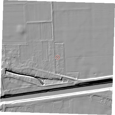 Shaded relief map of the ground around PE135RB, computed from Environment Agency LiDAR. The ground here sits at about 4 m above sea level and falls 10 m across the surrounding 800 m. The ground contributing surface water to this point lies to the north-west.
