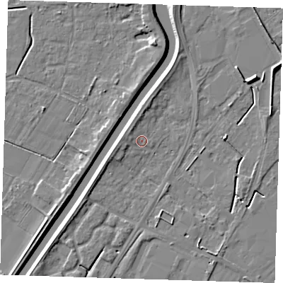 Shaded relief map of the ground around PE140SP, computed from Environment Agency LiDAR. The ground here sits at about 4 m above sea level and falls 6 m across the surrounding 800 m. Surface water reaching this point runs off ground lying to the north-west, 2.1 m higher.