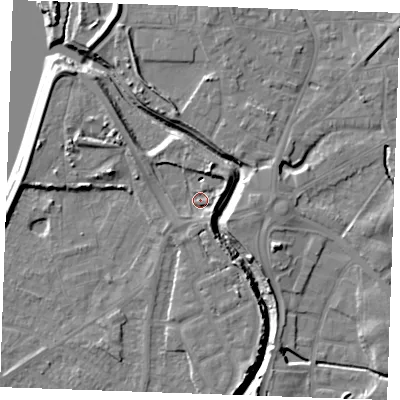 Shaded relief map of the ground around PE305PS, computed from Environment Agency LiDAR. The ground here sits at about 4 m above sea level and falls 9 m across the surrounding 800 m. Surface water reaching this point runs off ground lying to the north-east, 3.1 m higher.