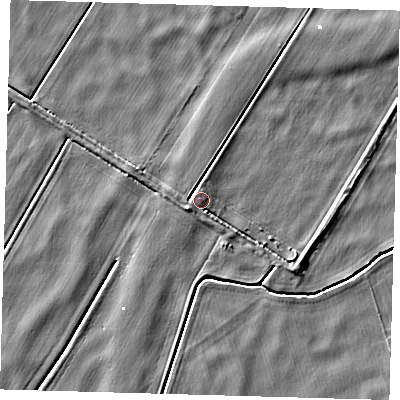 Shaded relief map of the ground around PE72HW, computed from Environment Agency LiDAR. The ground here sits at about 0 m above sea level and falls 4 m across the surrounding 800 m. Surface water reaching this point runs off ground lying to the south-west, 2.4 m higher.