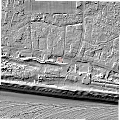Shaded relief map of the ground around PO110AQ, computed from Environment Agency LiDAR. The ground here sits at about 4 m above sea level and falls 10 m across the surrounding 800 m. Surface water reaching this point runs off ground lying to the west, 3.5 m higher.