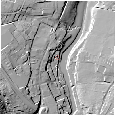 Shaded relief map of the ground around PO305YH, computed from Environment Agency LiDAR. The ground here sits at about 3 m above sea level and falls 27 m across the surrounding 800 m. Surface water reaching this point runs off ground lying to the west, 9.9 m higher.