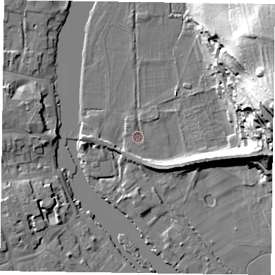 Shaded relief map of the ground around RG92LR, computed from Environment Agency LiDAR. The ground here sits at about 32 m above sea level and falls 52 m across the surrounding 800 m. Surface water reaching this point runs off ground lying to the south-south-east, 4.0 m higher.