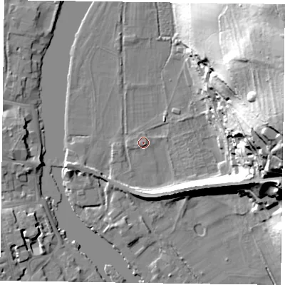 Shaded relief map of the ground around RG92LS, computed from Environment Agency LiDAR. The ground here sits at about 32 m above sea level and falls 55 m across the surrounding 800 m. Surface water reaching this point runs off ground lying to the south-east, 0.7 m higher.