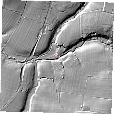 Shaded relief map of the ground around RH136RL, computed from Environment Agency LiDAR. The ground here sits at about 41 m above sea level and falls 18 m across the surrounding 800 m. Surface water reaching this point runs off ground lying to the south-east, 9.0 m higher.