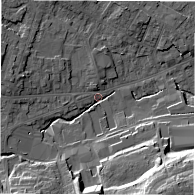 Shaded relief map of the ground around S402BH, computed from Environment Agency LiDAR. The ground here sits at about 88 m above sea level and falls 30 m across the surrounding 800 m. Surface water reaching this point runs off ground lying to the south, 18.8 m higher.