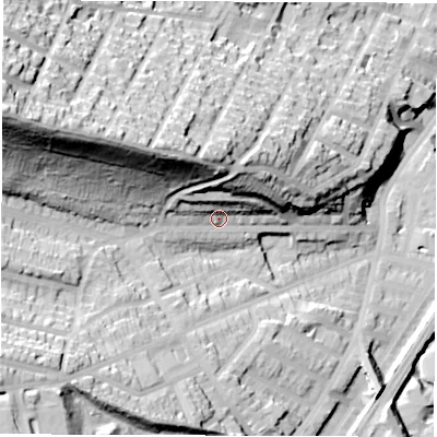 Shaded relief map of the ground around S72BR, computed from Environment Agency LiDAR. The ground here sits at about 93 m above sea level and falls 66 m across the surrounding 800 m. Surface water reaching this point runs off ground lying to the north-north-east, 22.3 m higher.