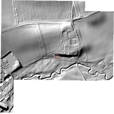 Shaded relief map of the ground around S810UB, computed from Environment Agency LiDAR. The ground here sits at about 28 m above sea level and falls 16 m across the surrounding 800 m. Surface water reaching this point runs off ground lying to the north-north-west, 9.7 m higher.