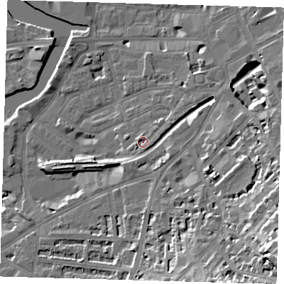 Shaded relief map of the ground around SE109LD, computed from Environment Agency LiDAR. The ground here sits at about 5 m above sea level and falls 28 m across the surrounding 800 m. Surface water reaching this point runs off ground lying to the north-east, 2.2 m higher.
