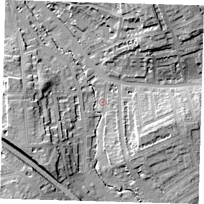 Shaded relief map of the ground around SE135QB, computed from Environment Agency LiDAR. The ground here sits at about 11 m above sea level and falls 24 m across the surrounding 800 m. Surface water reaching this point runs off ground lying to the south-west, 16.8 m higher.