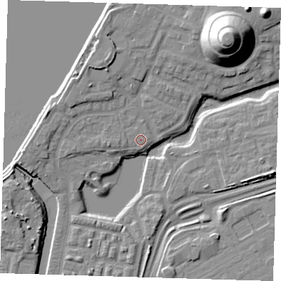 Shaded relief map of the ground around SE280HT, computed from Environment Agency LiDAR. The ground here sits at about 3 m above sea level and falls 25 m across the surrounding 800 m. Surface water reaching this point runs off ground lying to the west, 1.9 m higher.