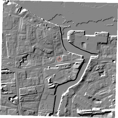 Shaded relief map of the ground around SE83EA, computed from Environment Agency LiDAR. The ground here sits at about 3 m above sea level and falls 43 m across the surrounding 800 m. Surface water reaching this point runs off ground lying to the south-south-west, 5.9 m higher.