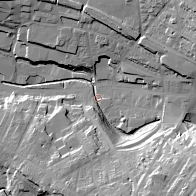 Shaded relief map of the ground around SK138BE, computed from Environment Agency LiDAR. The ground here sits at about 141 m above sea level and falls 44 m across the surrounding 800 m. Surface water reaching this point runs off ground lying to the south-south-east, 31.2 m higher.