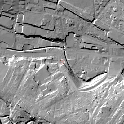 Shaded relief map of the ground around SK138BG, computed from Environment Agency LiDAR. The ground here sits at about 141 m above sea level and falls 43 m across the surrounding 800 m. Surface water reaching this point runs off ground lying to the south-south-east, 32.1 m higher.