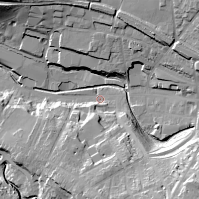 Shaded relief map of the ground around SK138HJ, computed from Environment Agency LiDAR. The ground here sits at about 138 m above sea level and falls 42 m across the surrounding 800 m. Surface water reaching this point runs off ground lying to the south-east, 31.4 m higher.