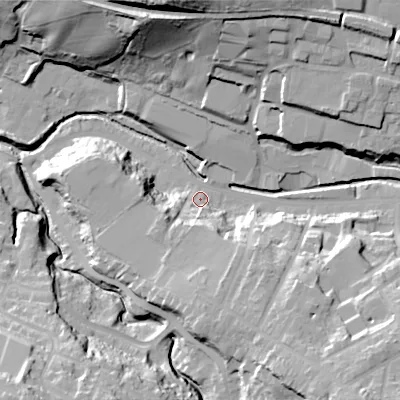 Shaded relief map of the ground around SK138HQ, computed from Environment Agency LiDAR. The ground here sits at about 136 m above sea level and falls 42 m across the surrounding 800 m. Surface water reaching this point runs off ground lying to the south-east, 28.1 m higher.
