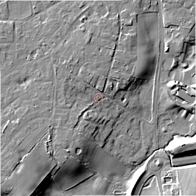Shaded relief map of the ground around SK91QP, computed from Environment Agency LiDAR. The ground here sits at about 75 m above sea level and falls 13 m across the surrounding 800 m. Surface water reaching this point runs off ground lying to the south-south-west, 4.7 m higher.