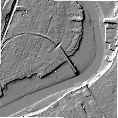 Shaded relief map of the ground around SO172WR, computed from Environment Agency LiDAR. The ground here sits at about 4 m above sea level and falls 13 m across the surrounding 800 m. Surface water reaching this point runs off ground lying to the north-north-west, 0.7 m higher.