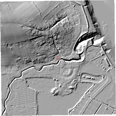 Shaded relief map of the ground around TA52QL, computed from Environment Agency LiDAR. The ground here sits at about 7 m above sea level and falls 32 m across the surrounding 800 m. Surface water reaching this point runs off ground lying to the north-west, 27.0 m higher.
