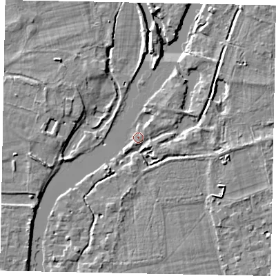 Shaded relief map of the ground around TW195EJ, computed from Environment Agency LiDAR. The ground here sits at about 17 m above sea level and falls 5 m across the surrounding 800 m. Surface water reaching this point runs off ground lying to the east, 2.9 m higher.