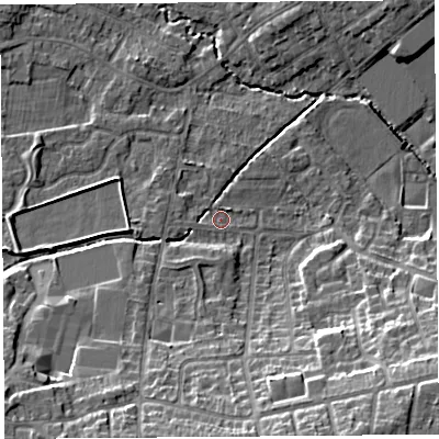 Shaded relief map of the ground around WA104DU, computed from Environment Agency LiDAR. The ground here sits at about 33 m above sea level and falls 17 m across the surrounding 800 m. Surface water reaching this point runs off ground lying to the south, 11.7 m higher.