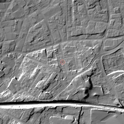 Shaded relief map of the ground around WV132HT, computed from Environment Agency LiDAR. The ground here sits at about 125 m above sea level and falls 16 m across the surrounding 800 m. Surface water reaching this point runs off ground lying to the south-south-west, 8.7 m higher.